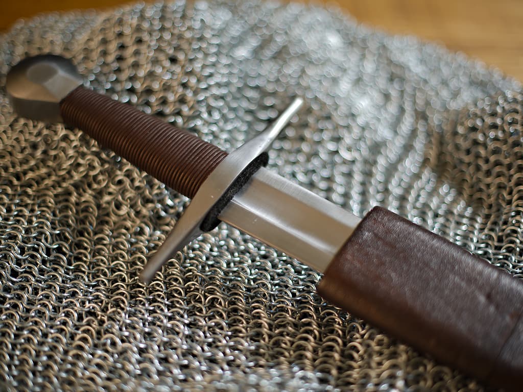 Medieval Crusader sword and dagger (combat set, supplied with black laced brown leather scabbard) Forged medieval sword "Courageuse" ⚔ #Terressens