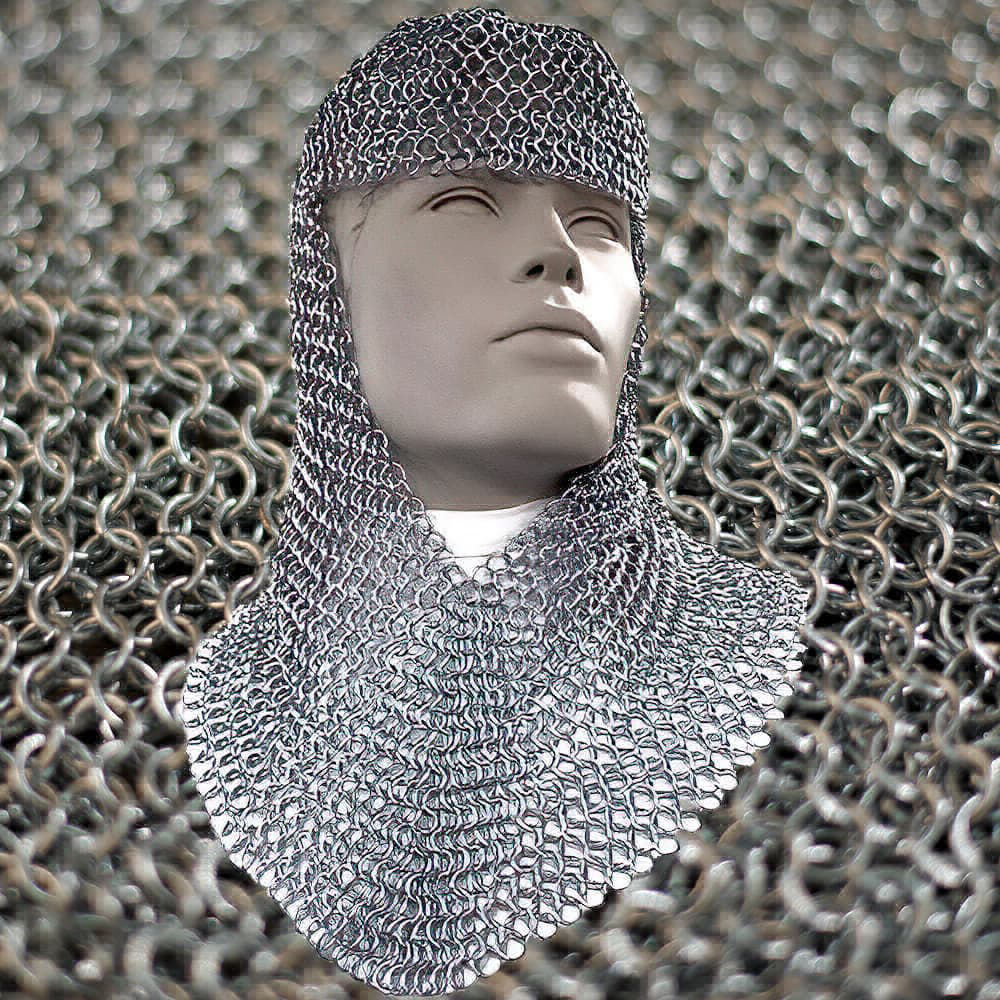 Camail d'armure médiévale (capuchon de mailles)