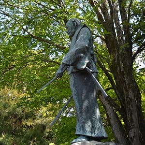 Miyamoto Musashi : La vie légendaire du célèbre samouraï et philosophe japonais | Samouraïs & Katanas | #Terressens