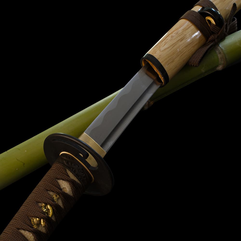 Mù-jīn, wakizashi sharpened wood (mù, 木) metal (jīn, 金)