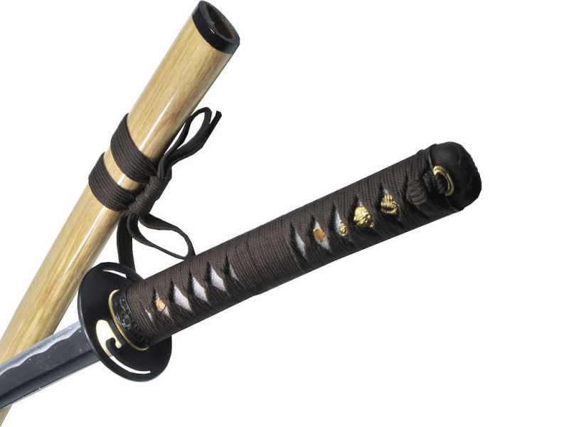 Mù-jīn, sharpened wakizashi wood (mù, 木) metal (jīn, 金): detail of the saya and tsuka