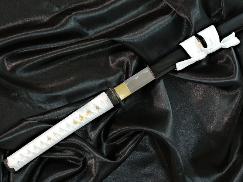 Mù-jīn, sharpened wakizashi wood (mù, 木) metal (jīn, 金): detail of the saya and tsuka Ikigaï, sharpened katana (生き甲斐 raison d'être, meaning of life) #Terressens