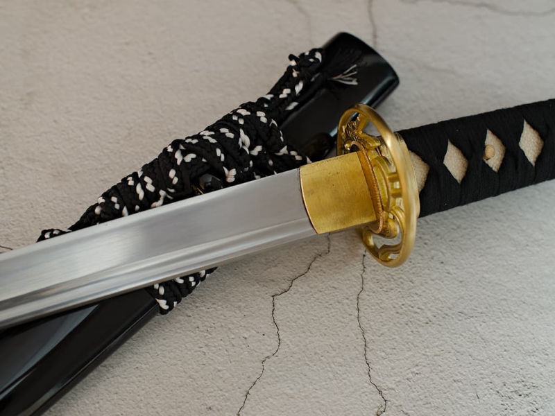 Sacred Earth Katana (聖地, Seichi), sharpened blade 1095, genuine hamon, brown braiding #Terressens Katana sharpened "akitsu" (秋津), Maru 1060, selective tempering #Terressens
