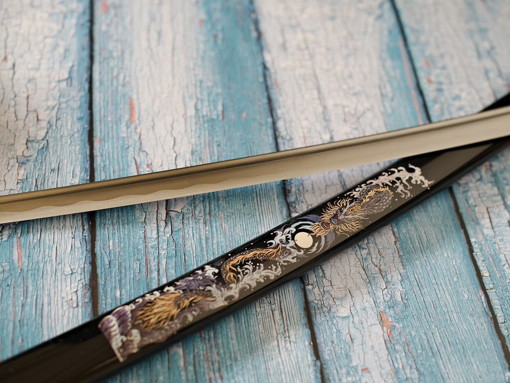 Sharpened Katana "Ryūjin" (龍神), God of the ocean, Dragon silkscreen on saya #Terressens