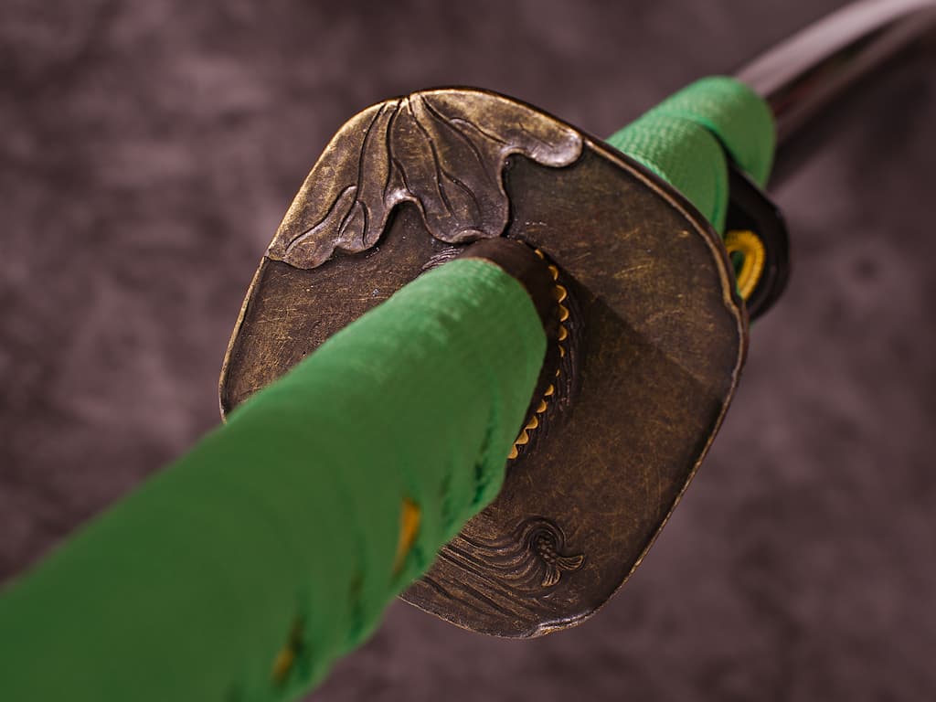 Sharpened Katana "Hasunohana" (蓮の花 sacred lotus), silkscreen on saya, light green ropes #Terressens