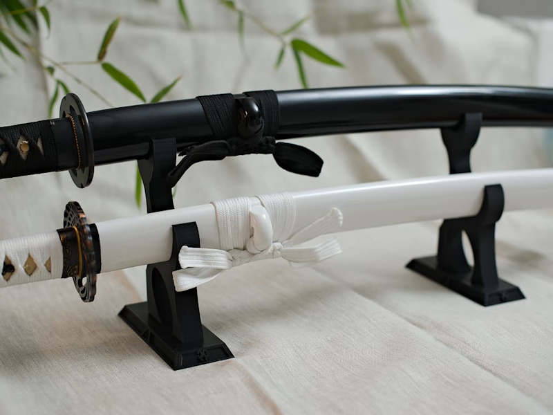 "Fukuza" katana stand (複座, two places), for two Japanese swords #Terressens "Fukuza" katana stand (複座, two places), for two Japanese swords #Terressens