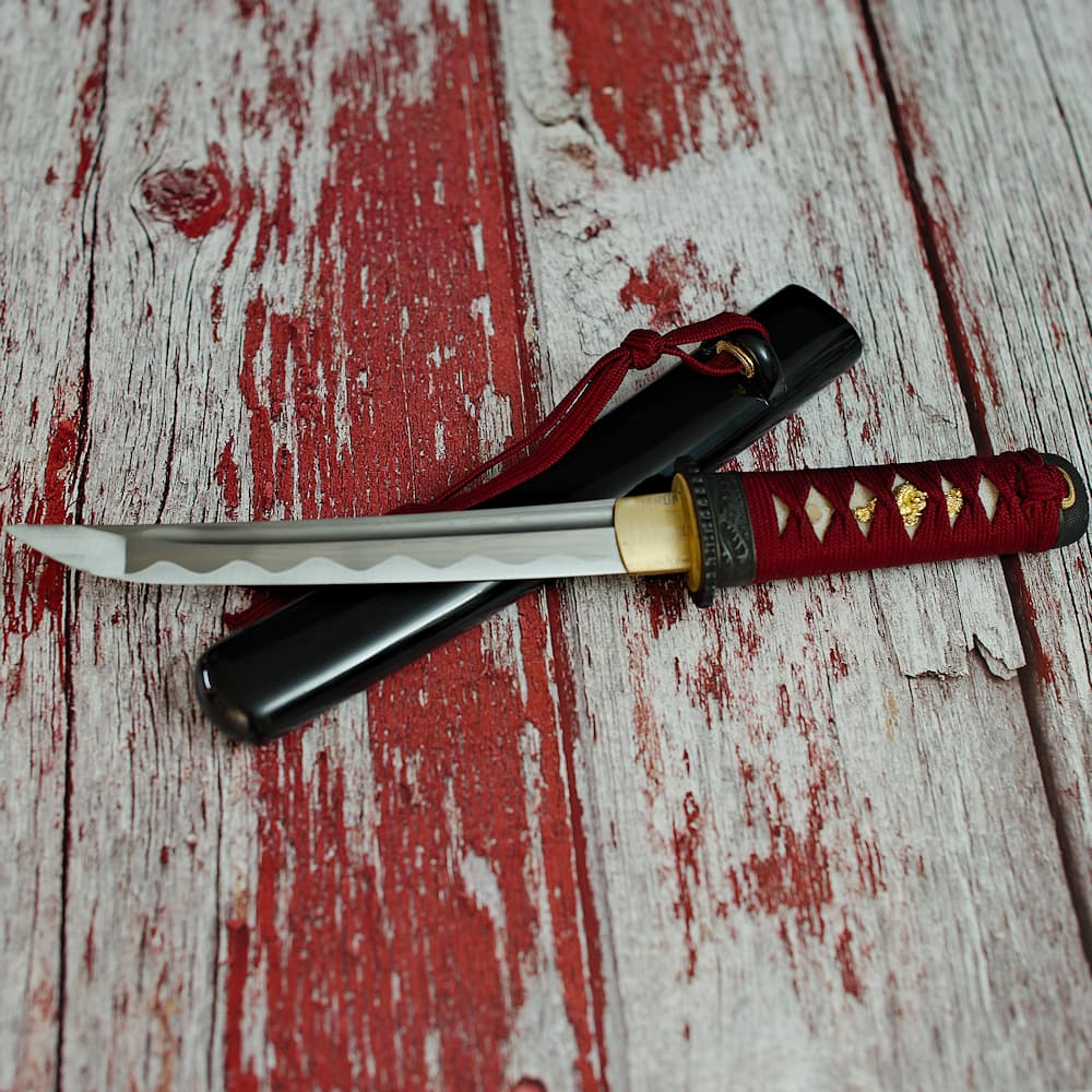 Tantō sharpened forge Damascus "Ketsueki" (血液, blood), red braids #Terressens Tantō sharpened forge Damascus "Ketsueki" (血液, blood), red braids #Terressens