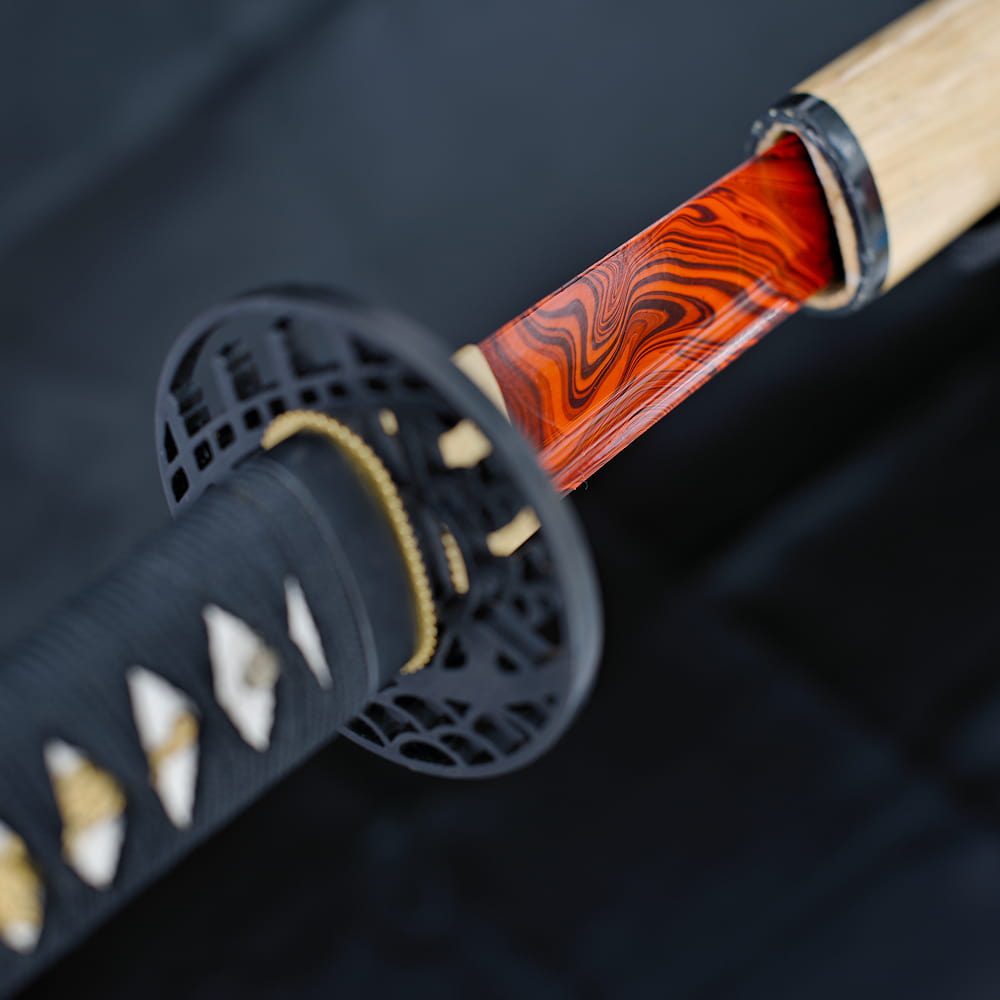 "Yougan" sharpened katana (溶岩 lava), red and black 1045 steel blade #Terressens "Yougan" sharpened katana (溶岩 lava), red and black 1045 steel blade #Terressens