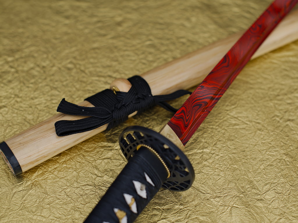 "Yougan" sharpened katana (溶岩 lava), red and black 1045 steel blade #Terressens "Yougan" sharpened katana (溶岩 lava), red and black 1045 steel blade #Terressens
