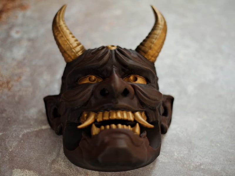 "Oni" (鬼) wall mount for one or two katanas #Terressens