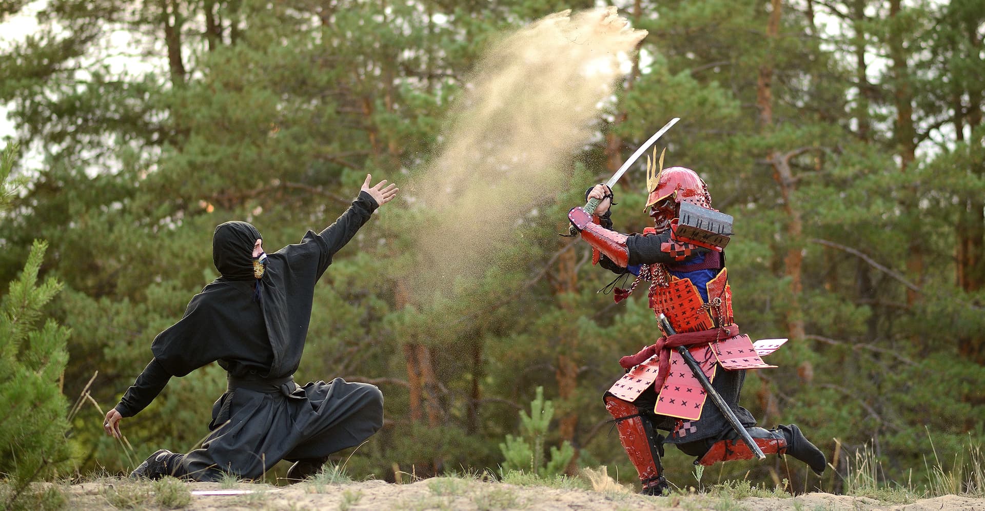 Duel between a ninja and a samurai