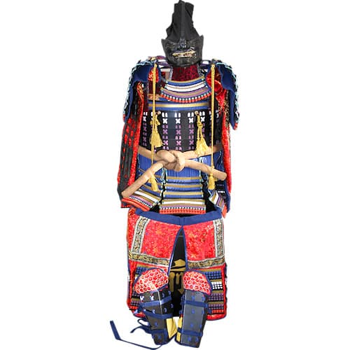 Mounting the red samurai armor: fitting the mask (mempō) Mounting the red samurai armor: fitting the mask (mempō)