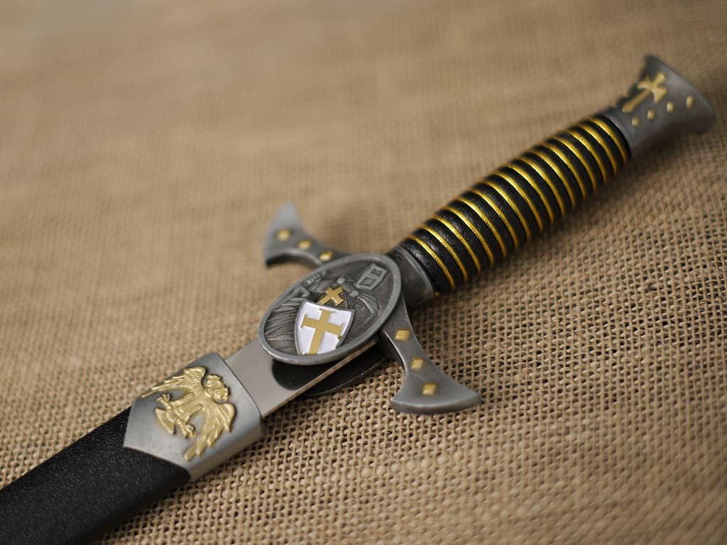 Symbolic Templar dagger #Terressens Symbolic Templar dagger #Terressens