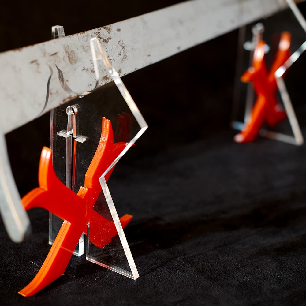 Plexiglas Templar sword display stand with red cross #Terressens Plexiglas Templar sword display stand with red cross #Terressens