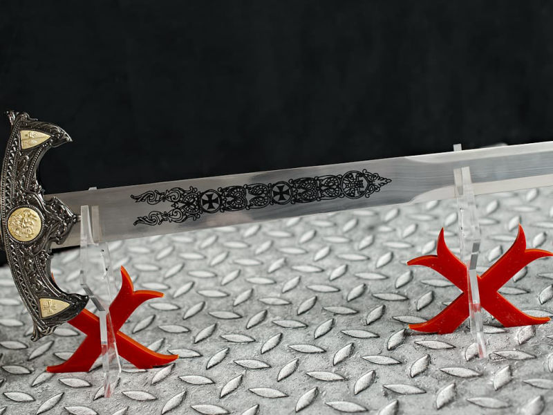 Plexiglas Templar sword display stand with red cross #Terressens Plexiglas Templar sword display stand with red cross #Terressens