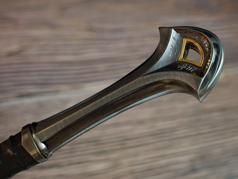 Aragorn's sword reforged, Andúril (Lord of the Rings) #Terressens