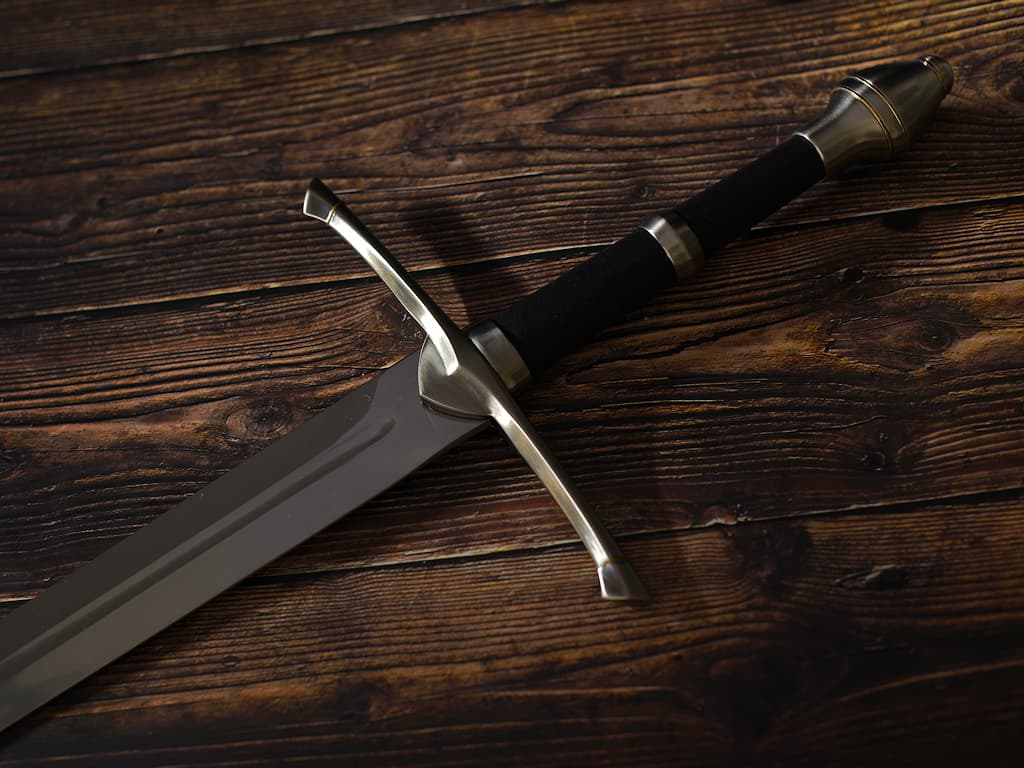 Sword of the Strider (Aragorn, The Lord of the Rings) #Terressens Sword of the Strider (Aragorn, The Lord of the Rings) #Terressens